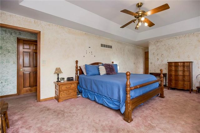 15628 238th Street, Tonganoxie, KS 66086