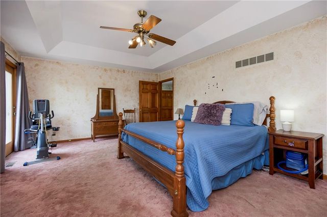 15628 238th Street, Tonganoxie, KS 66086