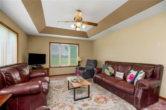 15628 238th Street, Tonganoxie, KS 66086