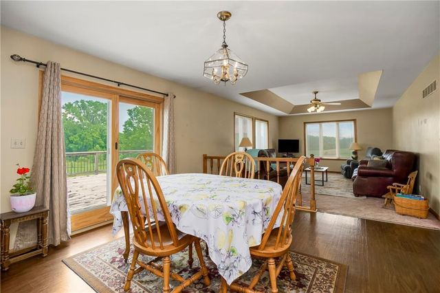 15628 238th Street, Tonganoxie, KS 66086