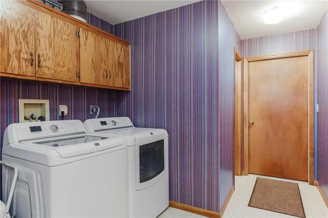 15628 238th Street, Tonganoxie, KS 66086