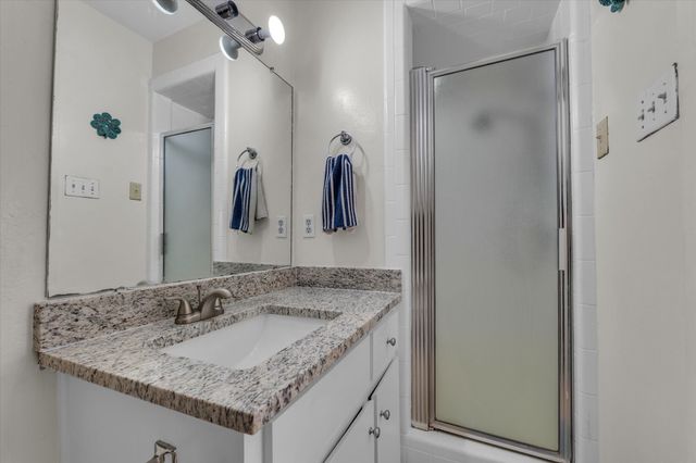 1421 S 12th Street 103, Waco, TX 76706