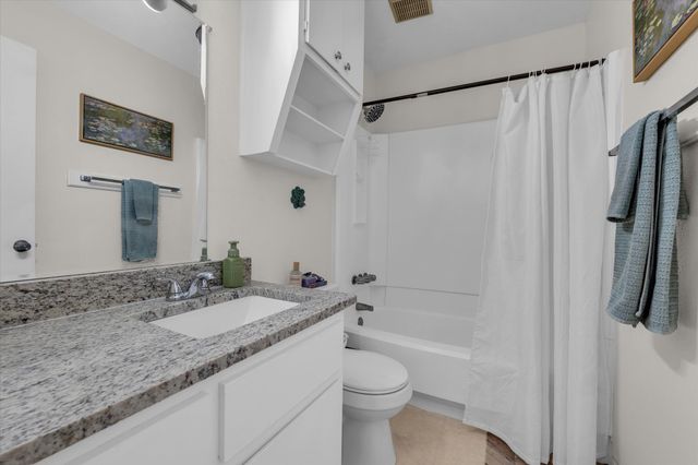 1421 S 12th Street 103, Waco, TX 76706