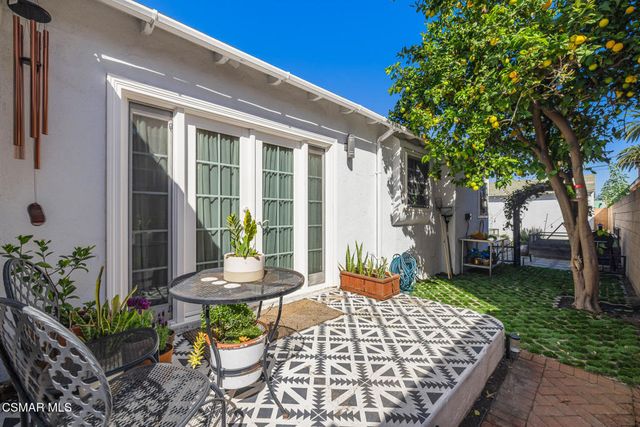 2636 Easy Avenue, Long Beach, CA 90810