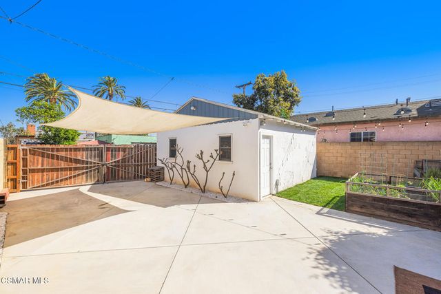 2636 Easy Avenue, Long Beach, CA 90810