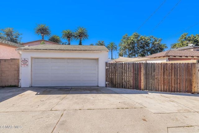 2636 Easy Avenue, Long Beach, CA 90810