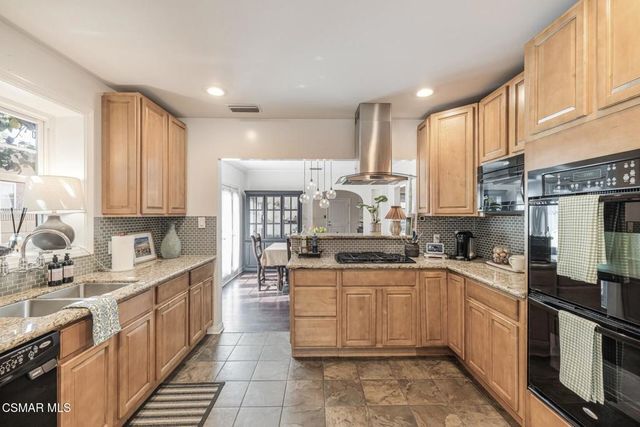 2636 Easy Avenue, Long Beach, CA 90810