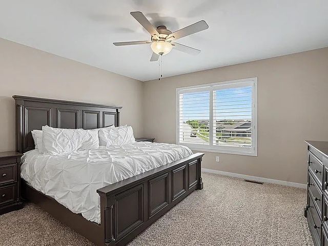 3027 Teton St Sw Street SW, Cedar Rapids, IA 52404