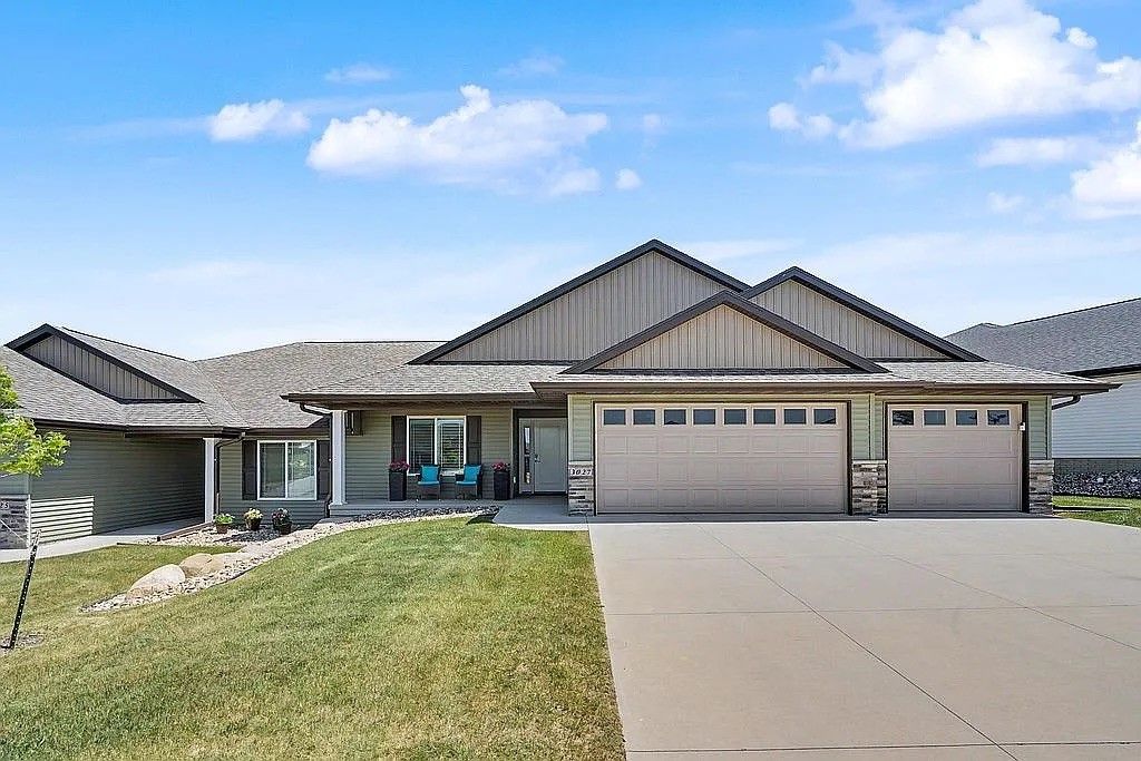 3027 Teton St Sw Street SW, Cedar Rapids, IA 52404