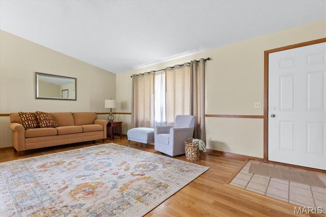 27111 State Hwy U, Warrenton, MO 63383