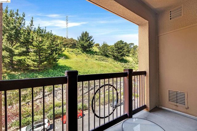 2220 Gellert Blvd 4303, South San Francisco, CA 94080
