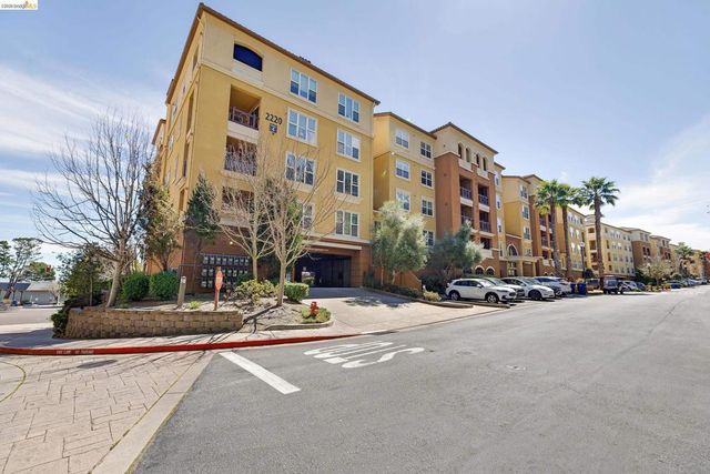 2220 Gellert Blvd 4303, South San Francisco, CA 94080