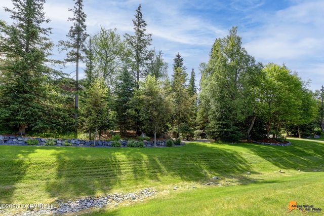 5646 Heritage Heights Drive, Anchorage, AK 99516