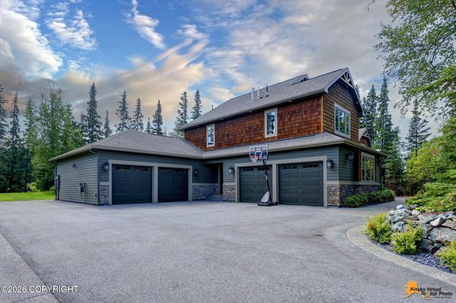 5646 Heritage Heights Drive, Anchorage, AK 99516