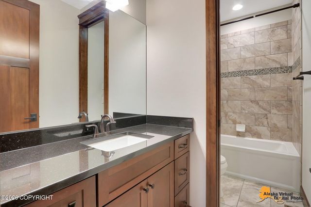 5646 Heritage Heights Drive, Anchorage, AK 99516