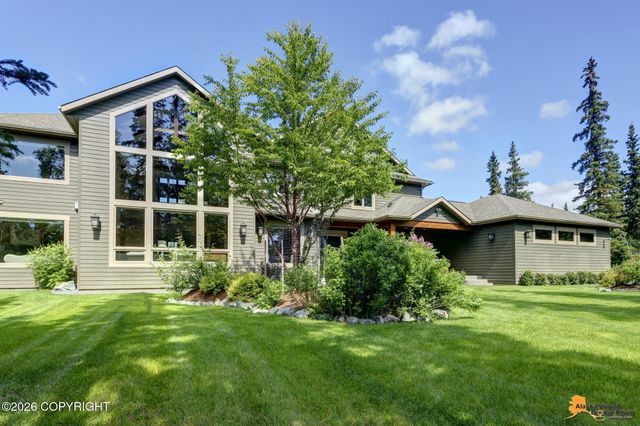 5646 Heritage Heights Drive, Anchorage, AK 99516