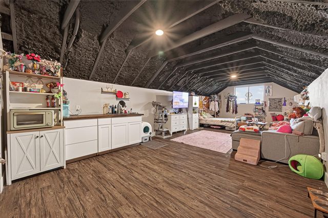 3310 Bastian Road, Dickinson, TX 77539