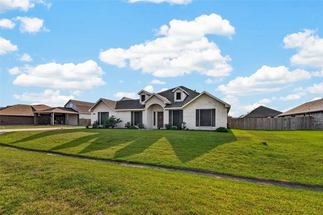 3310 Bastian Road, Dickinson, TX 77539