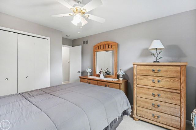19319 Weathervane Drive, Macomb, MI 48044