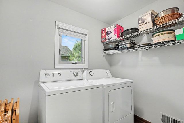 19319 Weathervane Drive, Macomb, MI 48044