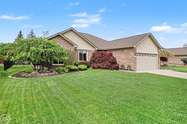19319 Weathervane Drive, Macomb, MI 48044
