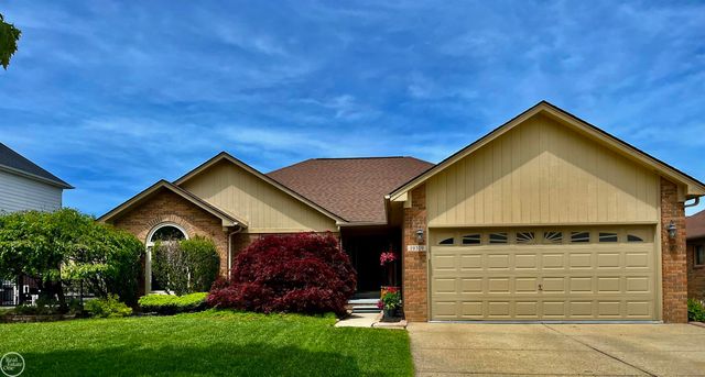 19319 Weathervane Drive, Macomb, MI 48044
