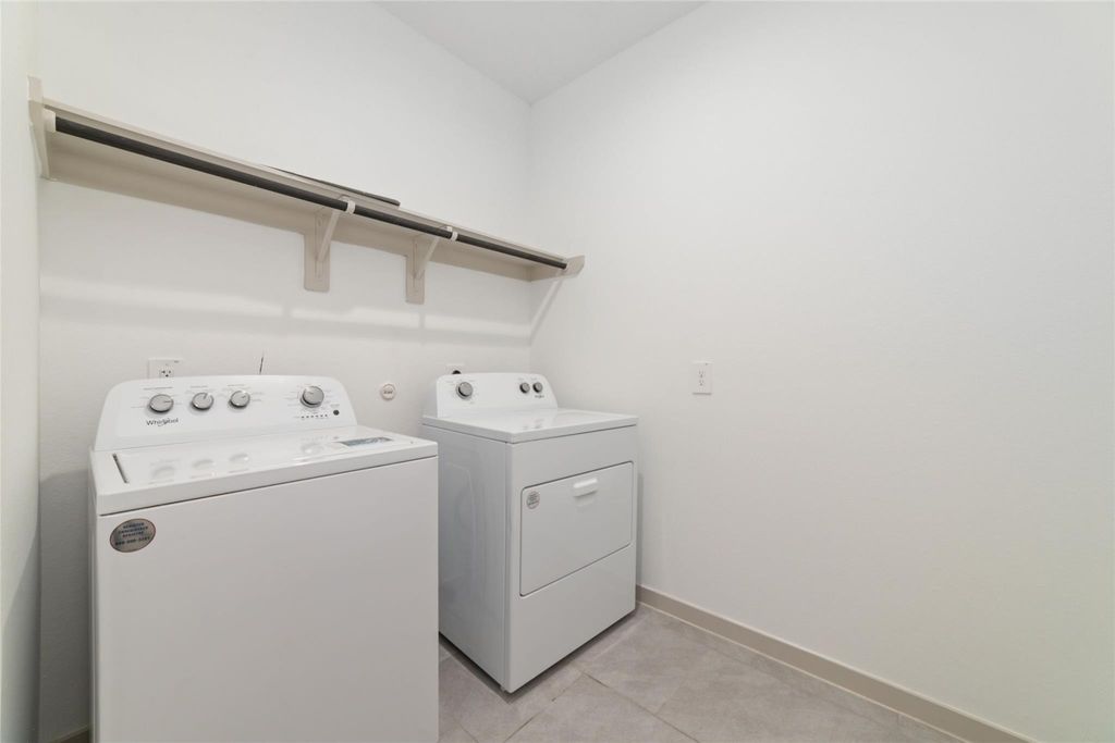 Image 23 of property listing at 19022 Drayton Village Trace, Richmond, TX 77407