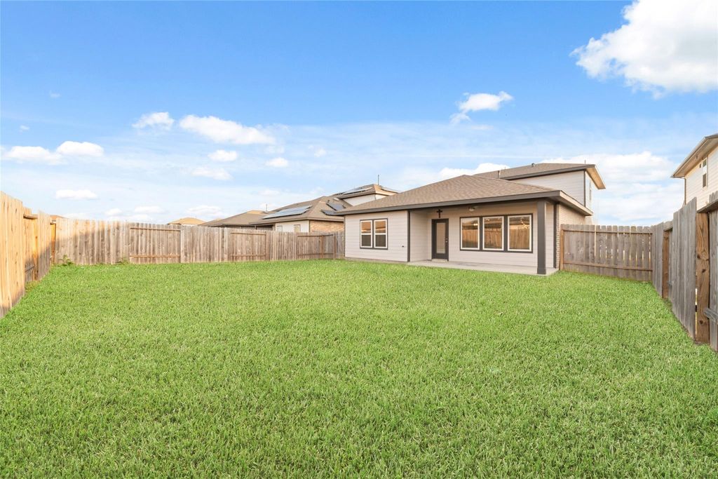 Image 29 of property listing at 19022 Drayton Village Trace, Richmond, TX 77407