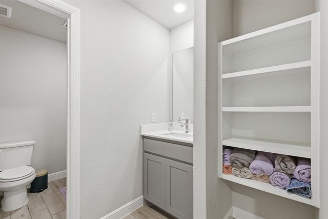 333 Alice Harney Road, Burleson, TX 76028