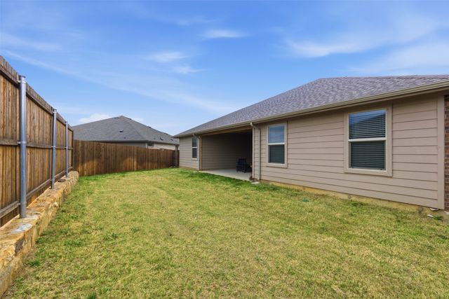 333 Alice Harney Road, Burleson, TX 76028