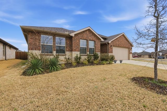 333 Alice Harney Road, Burleson, TX 76028