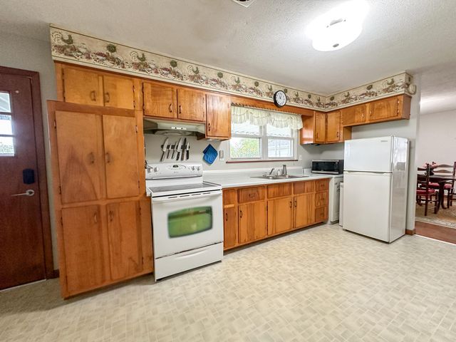 158 Fortenberry Road, Russell Springs, KY 42642