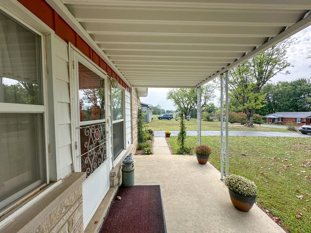 158 Fortenberry Road, Russell Springs, KY 42642