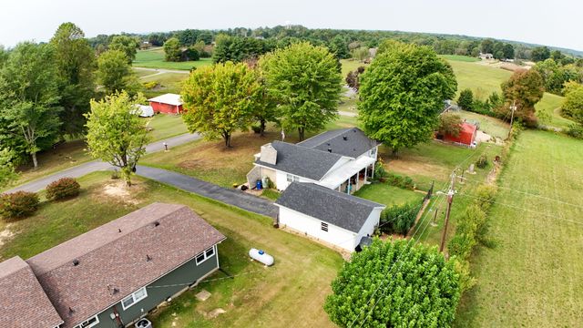 158 Fortenberry Road, Russell Springs, KY 42642