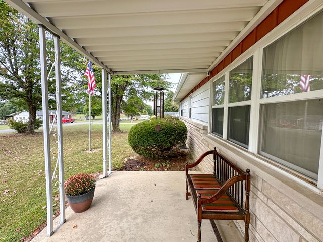 158 Fortenberry Road, Russell Springs, KY 42642