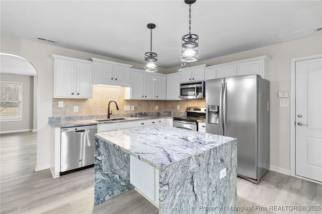 617 Collinwood Drive, Raeford, NC 28376