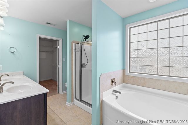 617 Collinwood Drive, Raeford, NC 28376