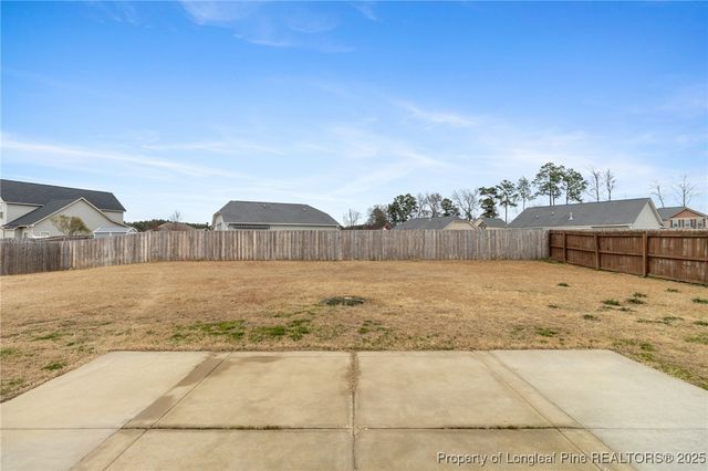 617 Collinwood Drive, Raeford, NC 28376