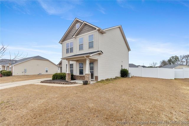 617 Collinwood Drive, Raeford, NC 28376