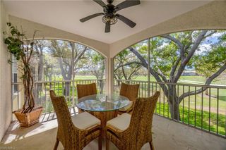 89 Silver Oaks CIR 5-201, Naples, FL 34119