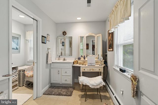 65 DELIA DR, Broomall, PA 19008