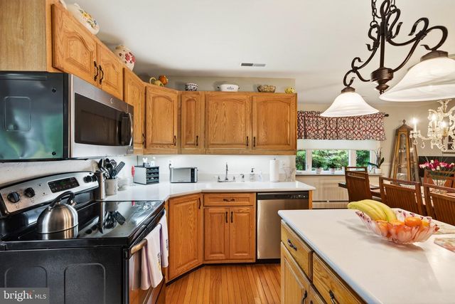 65 DELIA DR, Broomall, PA 19008