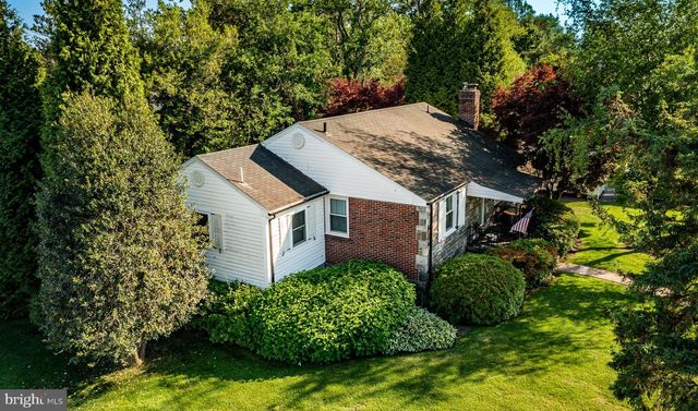 65 DELIA DR, Broomall, PA 19008