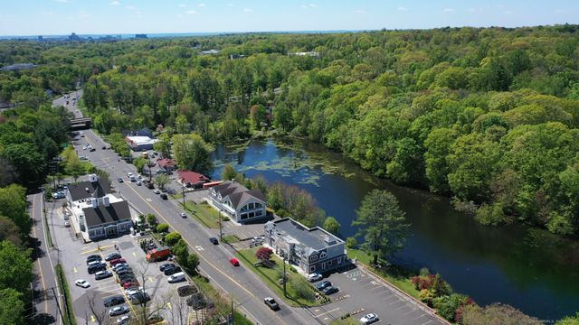 1086 Long Ridge Road Right, Stamford, CT 06903