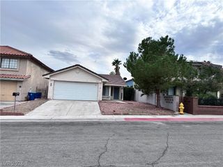 8413 Dunphy Court, Las Vegas, NV 89145