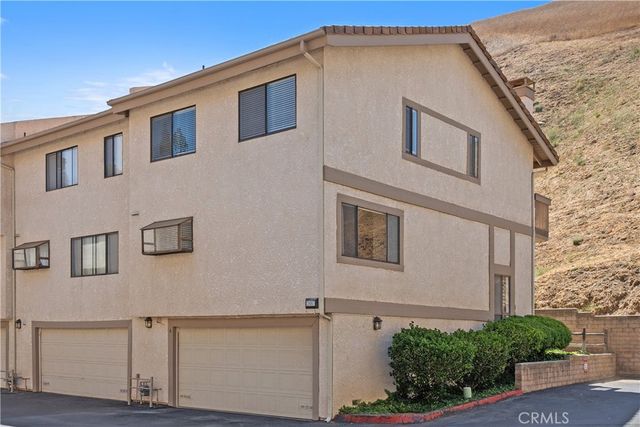 26007 Alizia Canyon Drive A, Calabasas, CA 91302