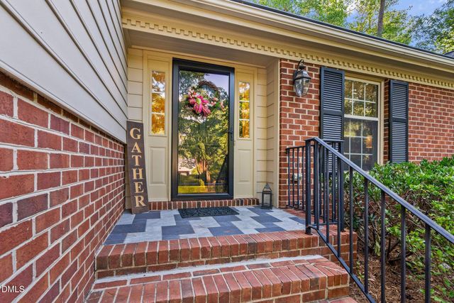 6017 Dodsworth Drive, Raleigh, NC 27612