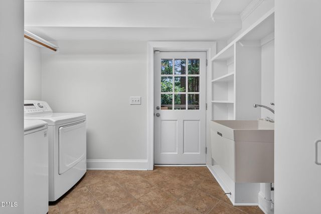 6017 Dodsworth Drive, Raleigh, NC 27612