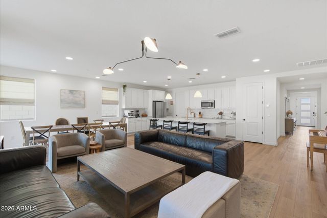 6954 W MAYA Way, Peoria, AZ 85383