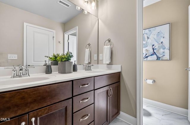1709 Glazebrook Drive, Wake Forest, NC 27587
